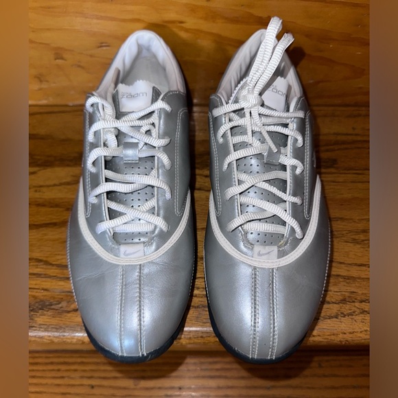EUC NIKE ZOOM GOLF SHOES WOMEN - Picture 3 of 7